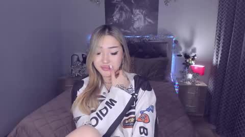 Melissa online show from December 17, 2:44 pm