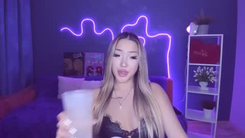 Melissa online show from February 21, 7:32 pm