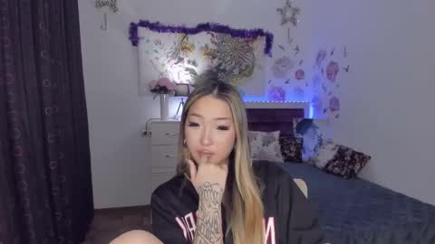 Melissa online show from February 3, 5:24 pm