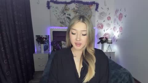 Melissa online show from December 6, 3:06 pm