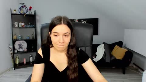 Snapshot of melissawiliam chatting on October 1, 11:20 am melissawiliam online show from October 1, 11:20 am