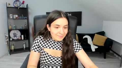 Snapshot of melissawiliam chatting on September 16, 11:12 am melissawiliam online show from September 16, 11:12 am