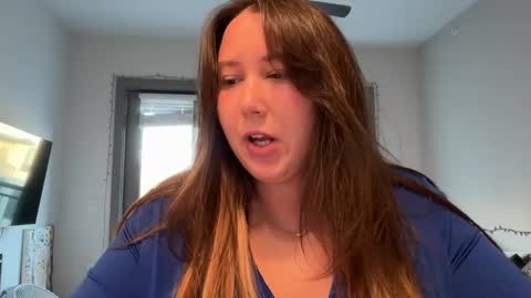 Snapshot of melkteeth chatting on September 16, 11:52 pm melkteeth online show from September 16, 11:52 pm