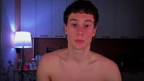 Mello online show from March 8, 2:34 am