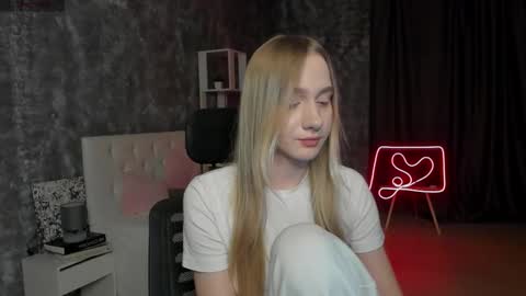 mellisadream online show from October 7, 12:50 am