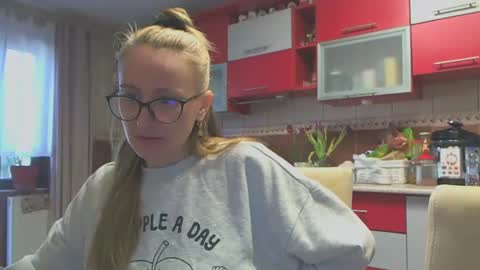 Melly online show from March 10, 10:39 am