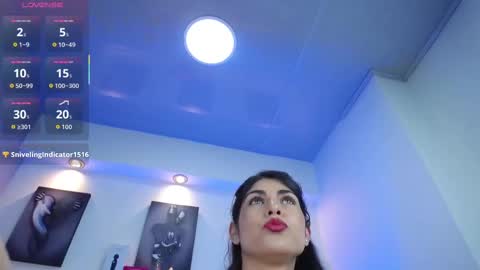 Snapshot of melodiroux_ chatting on September 16, 3:26 pm Melodi online show from September 16, 3:26 pm