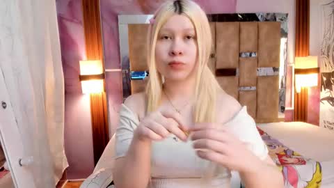 melody_lollii online show from November 10, 6:10 pm