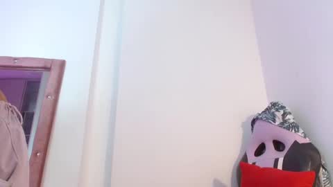 melody_mercy online show from February 20, 6:46 pm