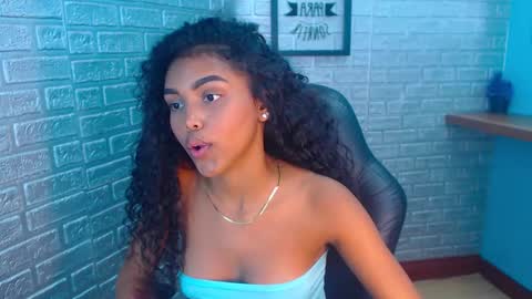 I AM MELODY online show from February 8, 5:50 pm