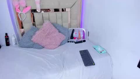 melody online show from March 5, 7:28 am