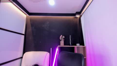 melodysnow online show from October 27, 8:42 pm