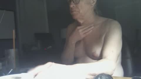 I am usually high and horny...lol online show from January 10, 5:37 am