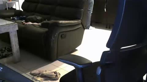 mentosgum online show from December 3, 5:57 pm