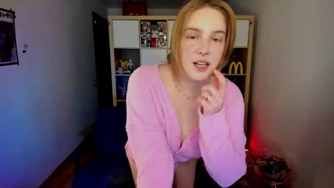 Flora  Next stream November 17th at 6  GMT online show from April 8, 5:10 am