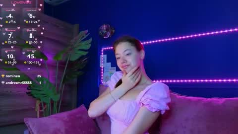 Snapshot of meow_mellie chatting on October 18, 2:16 am meow_mellie online show from October 18, 2:16 am