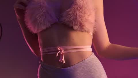 meowalice1 online show from February 18, 2:33 am