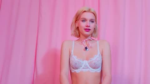 Lilu online show from February 28, 4:05 am