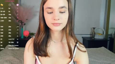 Julie online show from April 3, 11:39 am