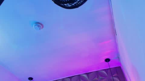    online show from March 7, 3:06 am