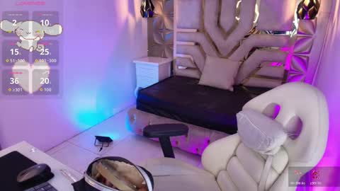    online show from November 19, 7:45 pm