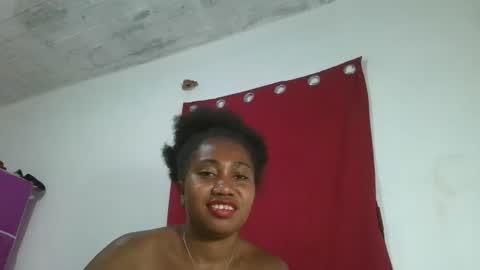 Snapshot of meraldaaaa chatting on October 17, 2:43 pm meraldaaaa online show from October 17, 2:43 pm
