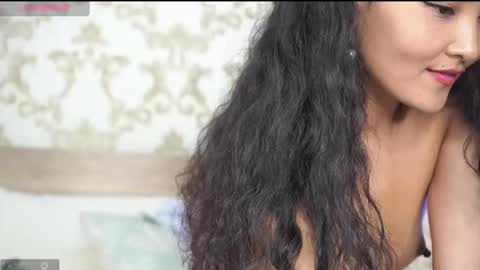 Snapshot of mercedesss_8 chatting on February 10, 1:01 pm Next show on 03 Dec online show from February 10, 1:01 pm