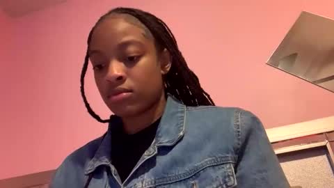 InHer77 online show from December 18, 1:34 am