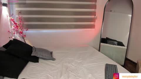 Snapshot of merida_taylor_ chatting on September 25, 1:40 pm Merida online show from September 25, 1:40 pm