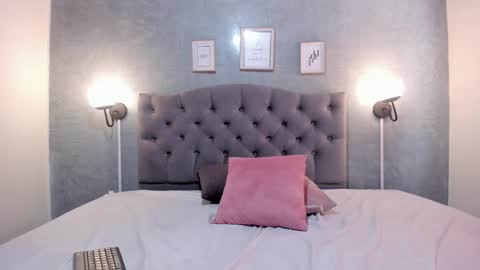 meridalane online show from March 8, 3:35 pm