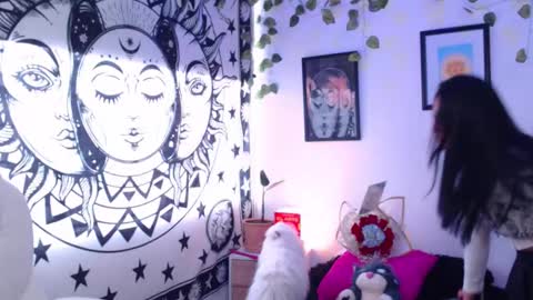 Merilyn  online show from October 31, 9:15 pm