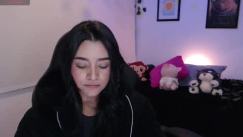Snapshot of merilynwhithe_ chatting on October 2, 4:11 am Merilyn online show from October 2, 4:11 am