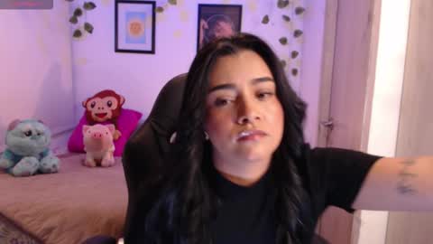 Snapshot of merilynwhithe_ chatting on September 29, 3:27 am Merilyn online show from September 29, 3:27 am