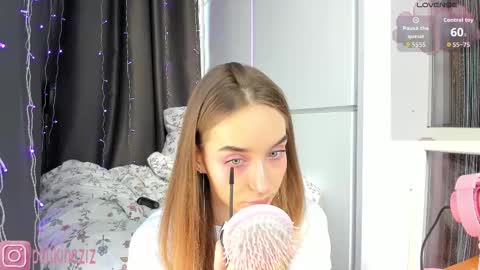 Sara online show from March 10, 11:03 am