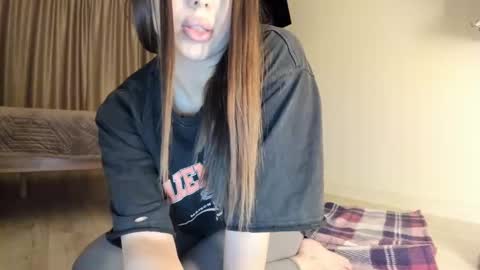 Snapshot of meryfoxxx chatting on February 17, 4:39 pm meryfoxxx online show from February 17, 4:39 pm