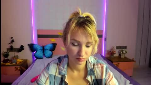 merymidnight online show from November 14, 8:05 am