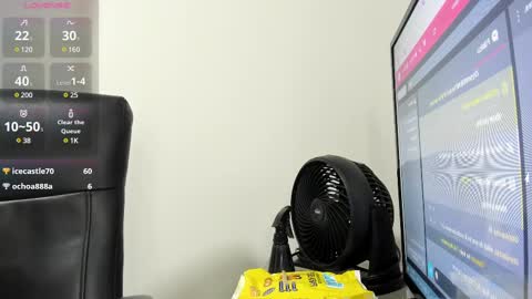 Snapshot of merysummer chatting on February 18, 12:37 am Mery Summer online show from February 18, 12:37 am