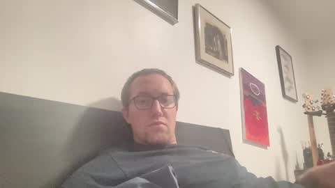 metallica92786 online show from October 15, 4:49 am