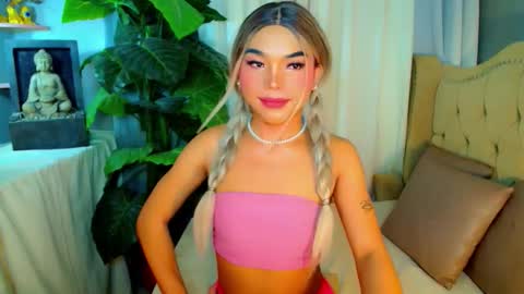 myka online show from October 6, 3:08 pm