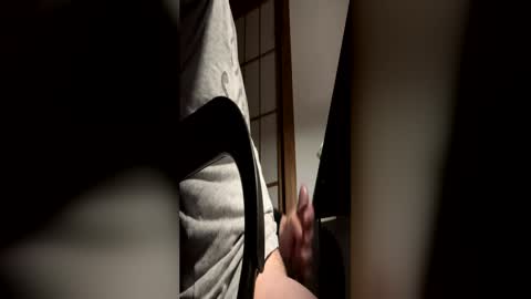 Just chilling online show from April 22, 11:06 am