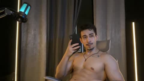 Snapshot of mettew22cm chatting on October 4, 4:32 am mettew22cm online show from October 4, 4:32 am