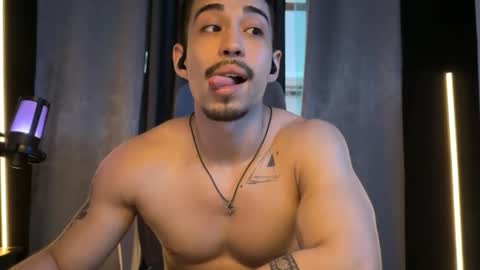 Snapshot of mettew22cm chatting on October 13, 8:27 am mettew22cm online show from October 13, 8:27 am