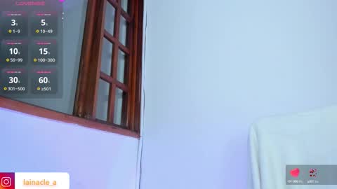 Snapshot of mexitalyguitarist chatting on October 13, 4:14 am Booniee online show from October 13, 4:14 am