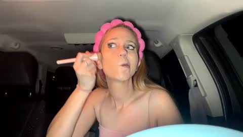 Snapshot of mezzy69 chatting on March 9, 9:02 am mezzy69 online show from March 9, 9:02 am