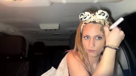 Snapshot of mezzy69 chatting on January 25, 9:47 am mezzy69 online show from January 25, 9:47 am