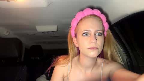 Snapshot of mezzy69 chatting on February 20, 9:22 am mezzy69 online show from February 20, 9:22 am