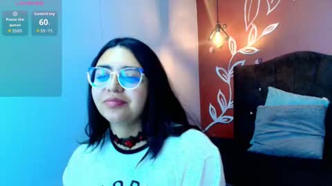 MIA SCOTT online show from October 22, 7:59 pm