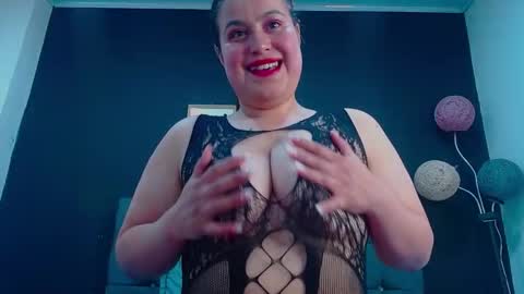 C A L L  M E  M I A  online show from October 30, 4:46 am