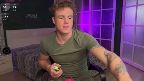Snapshot of mia_andre chatting on October 17, 10:03 pm Andre and Mia online show from October 17, 10:03 pm