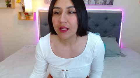 Snapshot of mia_ayra chatting on September 26, 3:09 pm M I A A Y R A online show from September 26, 3:09 pm